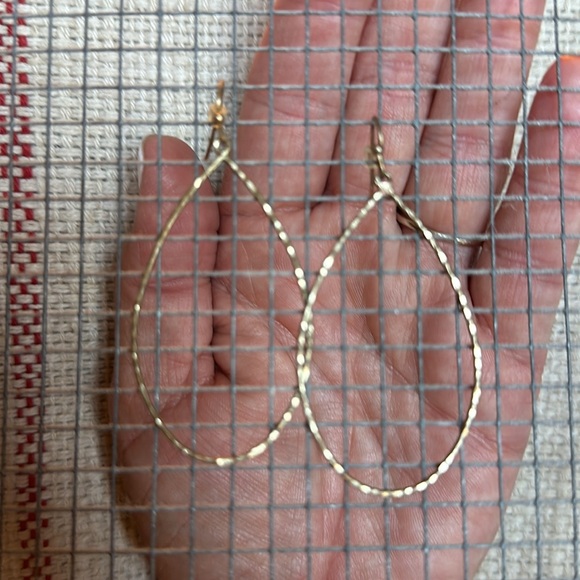 Set of cute earrings. Lots listed, bundle and save!! - Picture 2 of 2